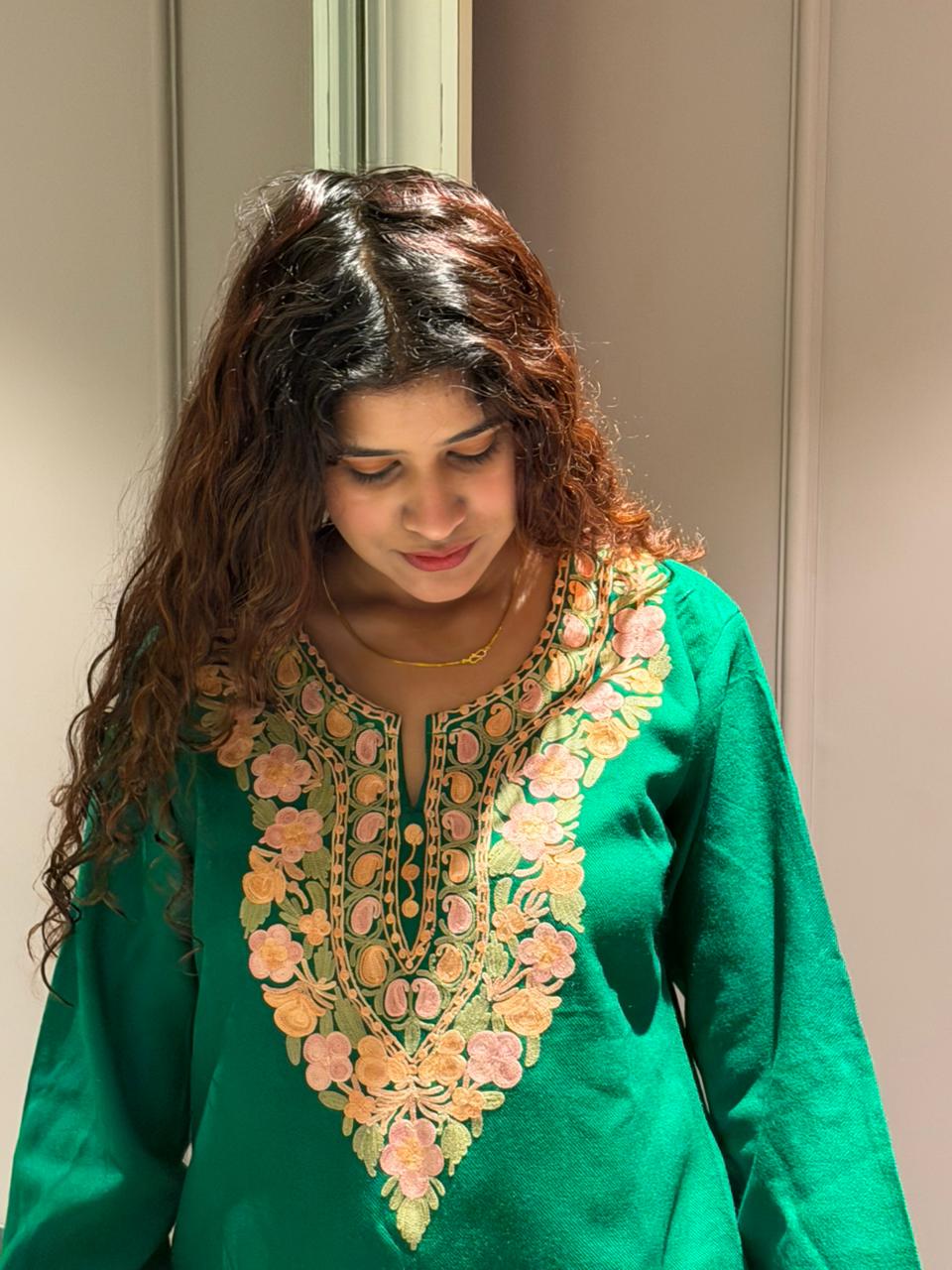 Kashmiri embroidered kurta