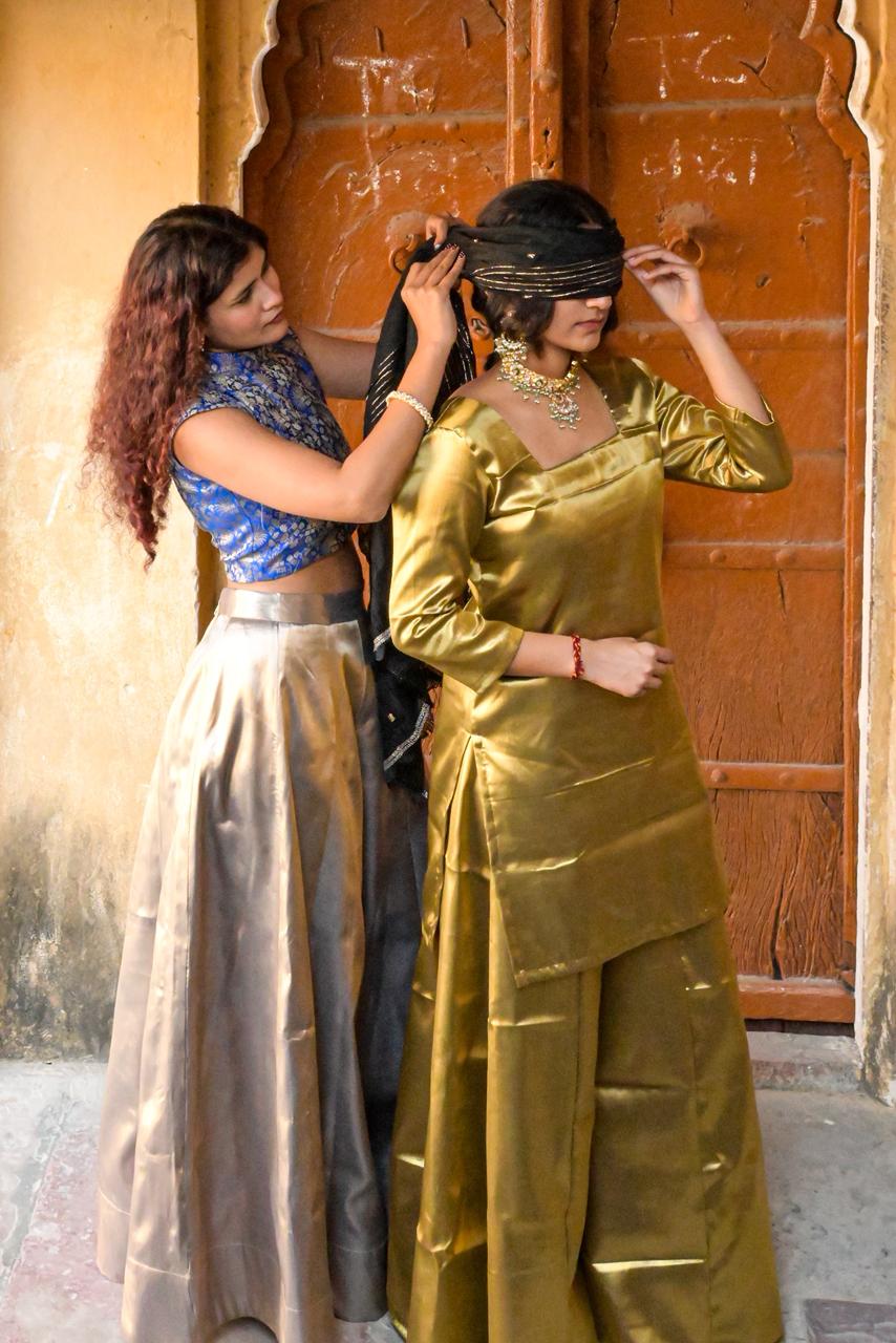 Tana bana gold lit suit