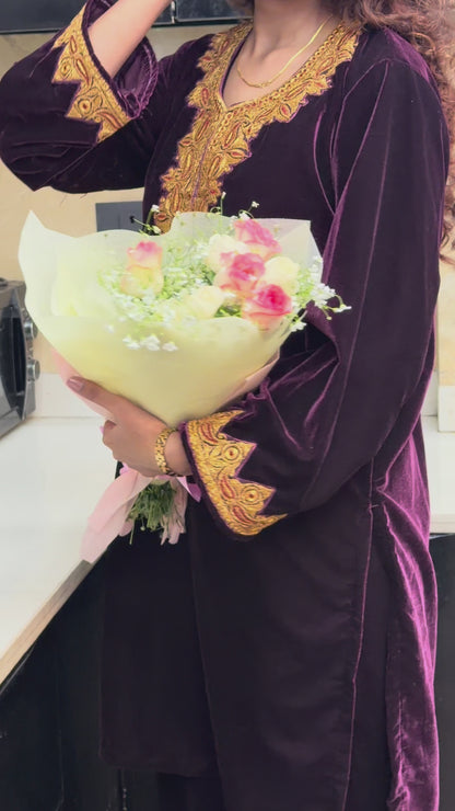 Saanjh velvet suit with tilla embroidery